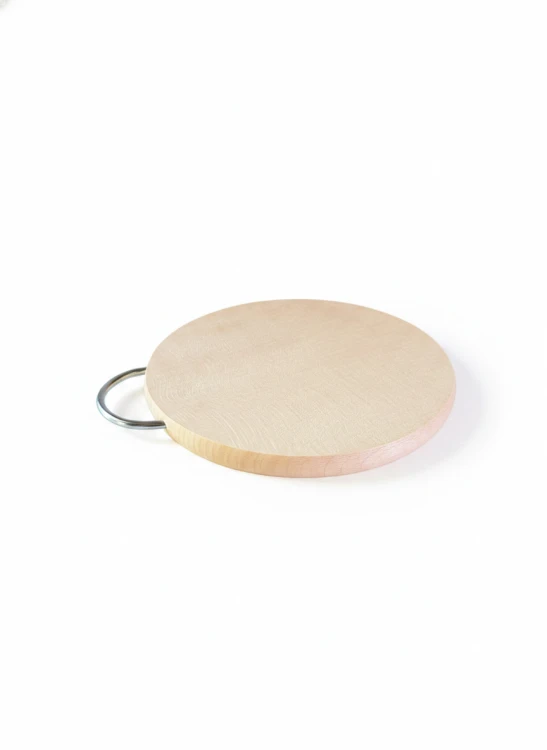 deska-bukowa-okragla-z-metalowa-raczka-srednica-24cm-doniczka-aledeska.png
