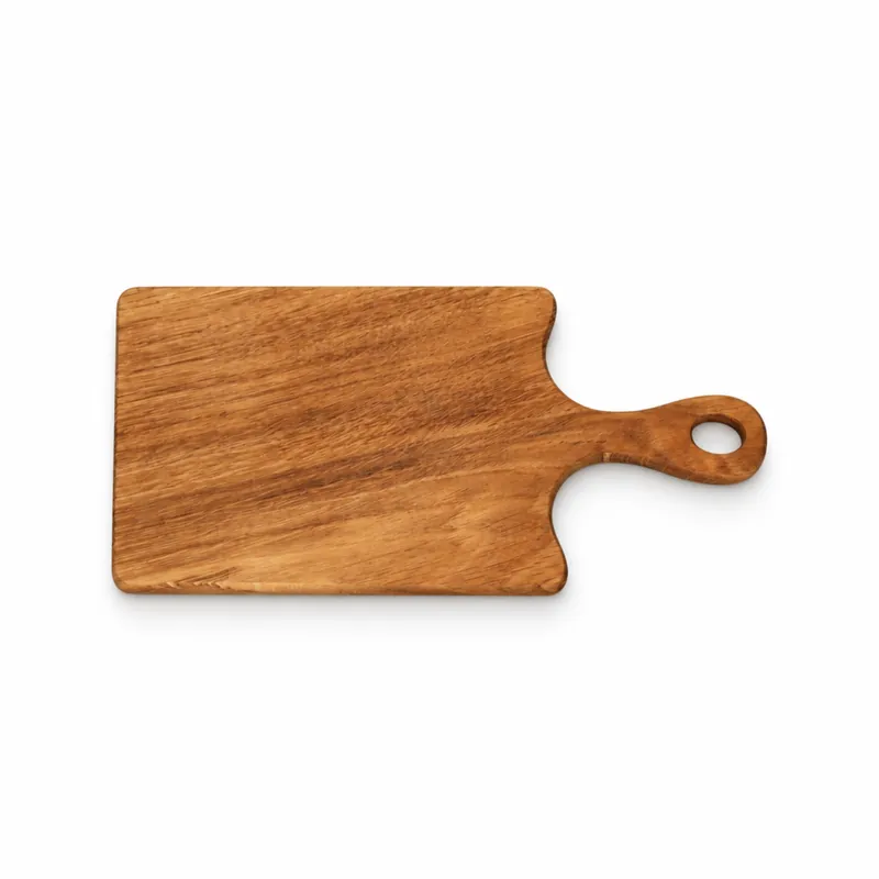 Mała deska dębowa Majka 31 × 15 × 1,5 cm z uchwytem z otworem, na białym tle